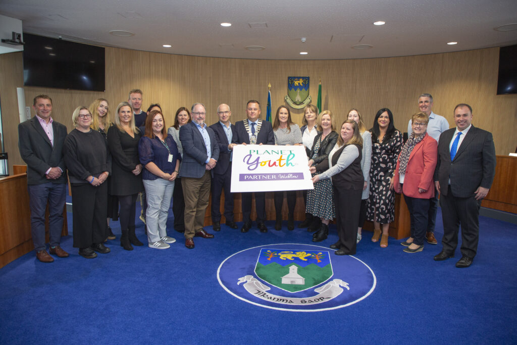 Speakers Imelda Halton, Professor Bobby Smith, Cathaoirleach of Wicklow County Councial Paul O'Brien, CEO of Wicklow County Council, Planet Youth Wicklow and Tipperary committees and local representatives at the launch of Planet Youth in Council Buildings, Wicklow Town